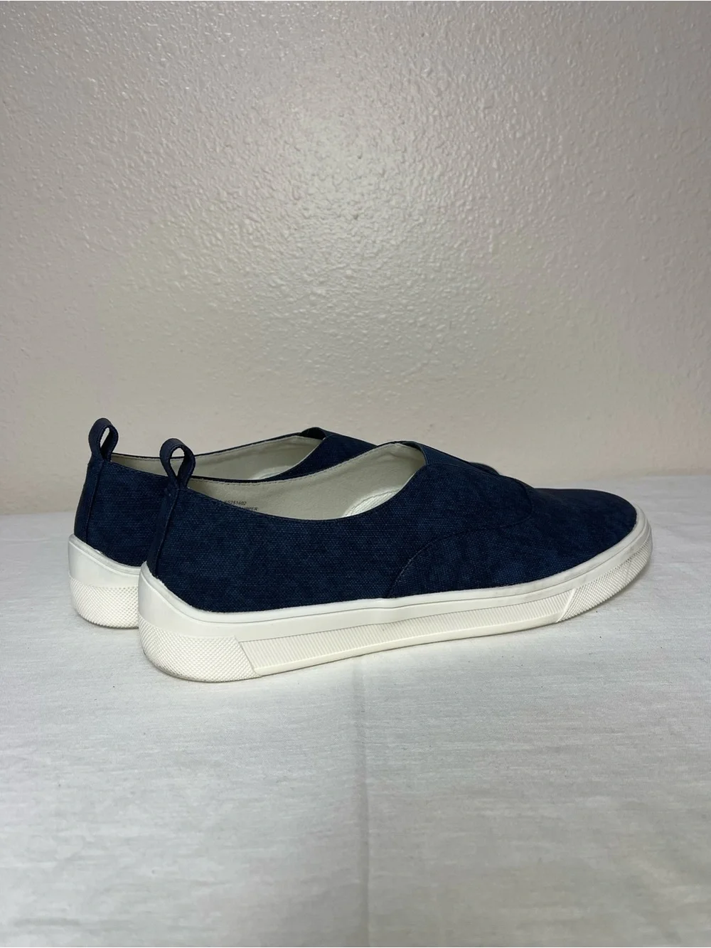 Kensie Women’s Salia Slip-On size 9 Navy Blue - Picture 8 of 9